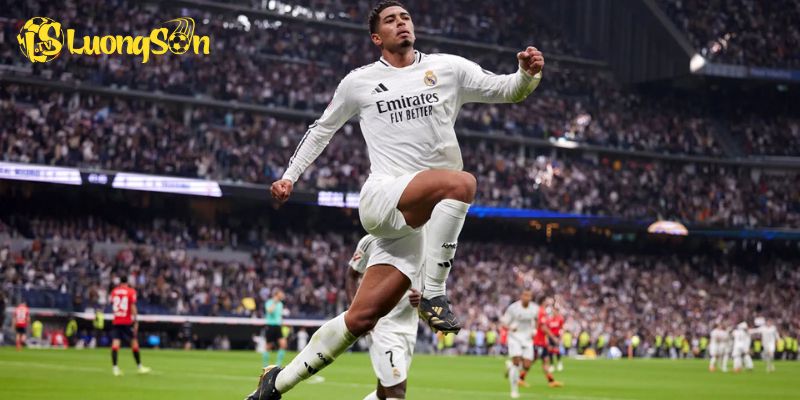 Những luồng tranh cãi xảy ra sau trận đấu